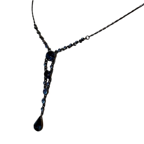 GIVENCHY Blue Crystal Iridescent AB & Lt Aqua Rhinestone Teardrop Necklace 20" - Picture 8 of 16